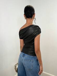 SHEIN BAE Women's Solid Color PU Leather Asymmetric Neck Ruched Fashionable T-Shirt - Black - View 2
