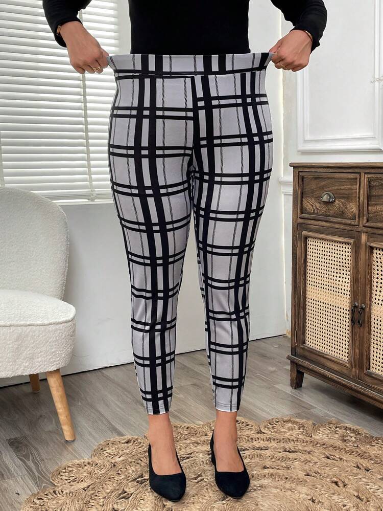 Plus Size Casual Plaid Print Elastic Waist Skinny Cropped Leggings
