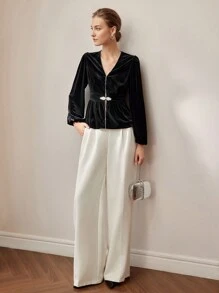 MOTF PREMIUM Top con dettagli in strass, maniche a lantenna e vita a clessidra a scollo a V - nero - Visualizzare 7