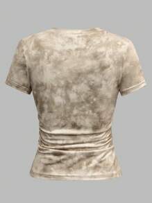 Chiquease 复古美式蝴蝶刺绣V领褶皱背心，扎染修身夏季短款T恤，印花T恤，女式上衣 - 卡其色 - 查看 2