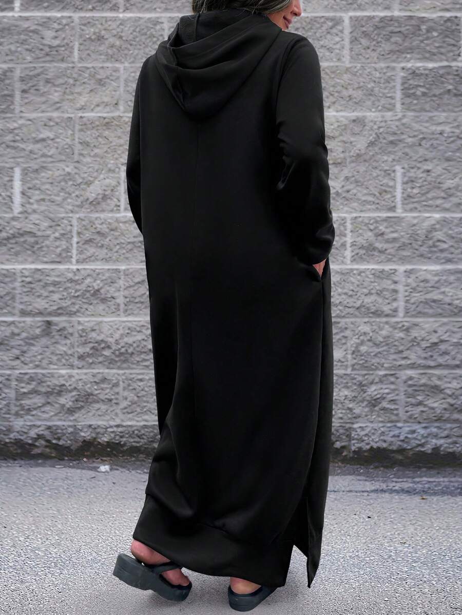 SHEIN LUNE 大码休闲纯色斜口袋开衩下摆宽松连帽连衣裙长款女装 - 黑色 - 查看 1