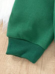 Tween Girl 1pc Oversized Cozy Thermal Lined Sweatshirt, Green With Colorful Christmas Graphic, Relaxed Fit For Everyday, Party, Indoor/Outdoor Wear, Perfect For Autumn/Winter