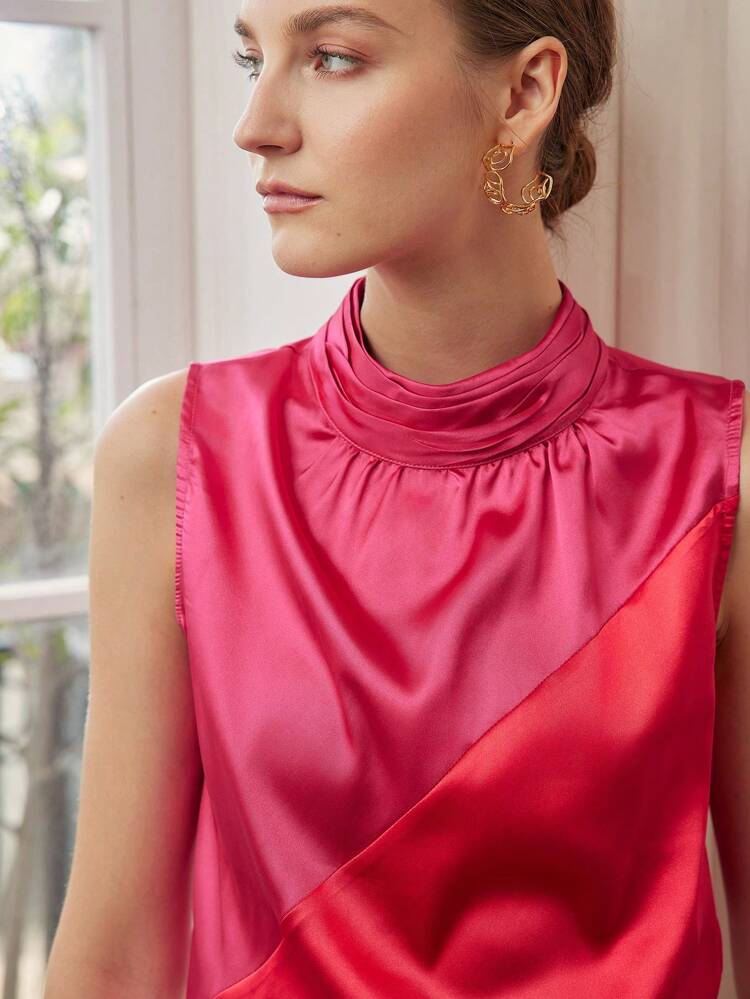 BLUSA SIN MANGAS CON CUELLO ALZADO FRUNCIDO EN DOS TONOS