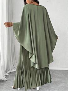 Elenzga 大码宽松 V 领斗篷上衣 + 缎面褶皱长裙两件套，优雅出游和聚会之选