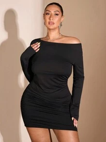 SHEIN BAE Robe mini en tricot élastique froncée, sexy, avec col drapé, épaules dénudées, manches longues, pour femmes grandes tailles, automne-hiver - Noir - Voir 4