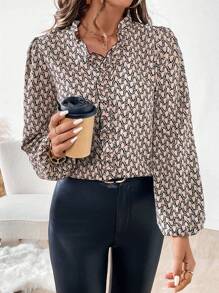 SHEIN LUNE 休闲合身荷叶边领泡泡袖印花衬衫 - 卡其色 - 查看 7