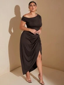 SHEIN BAE 大码女装秋冬时尚大码女装优雅约会派对黑色弹力针织舒适褶皱细节露肩垂坠连衣裙不对称下摆开衩中长连衣裙，女士生日礼服 - 咖啡棕 - 查看 6