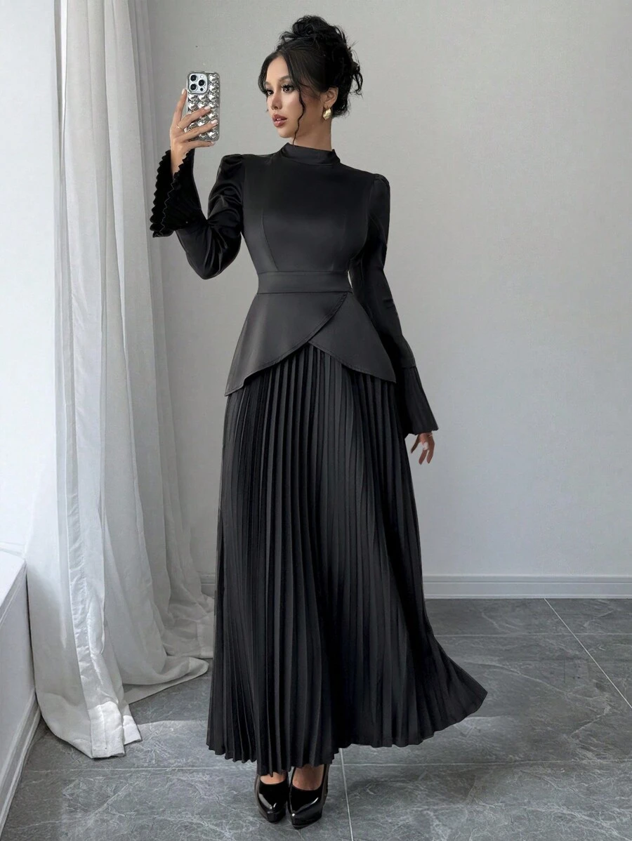 Rafferiza 纯色立领喇叭袖褶皱 A 字长袖连衣裙长款缎面女装 - 黑色 - 查看 1