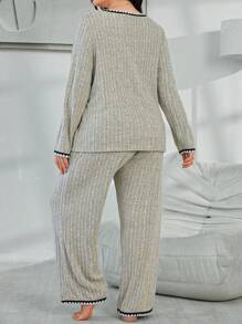 Conjunto de pijama informal y acogedor con textura esponjosa, asimétrico, de punto acanalado, cuello con muesca, parches y adornos florales, para otoño e invierno, tallas grandes - Albaricoque - Ver 2