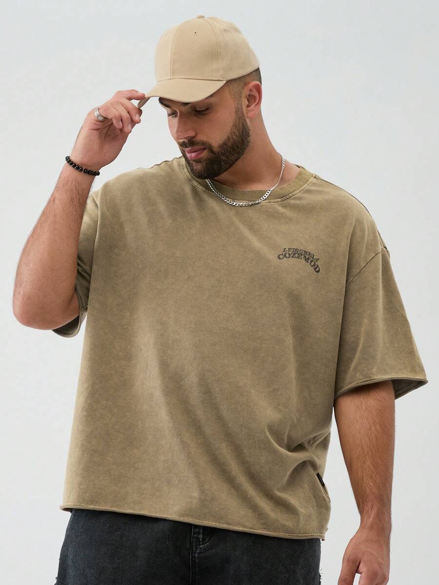 Manfinity VCAY Áo thun tay ngắn cổ tròn in chữ Urban Loose Knit cỡ lớn cho nam cỡ lớn - màu nâu - Xem 1