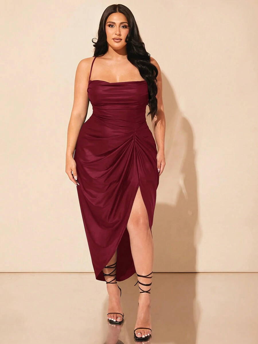 SHEIN BAE 加大码秋季弹力PU皮革垂坠领高开叉细肩带优雅性感连衣裙，适合万圣节和优雅约会 - 酒紅色 - 查看 1