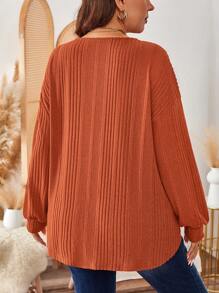 SHEIN LUNE Camiseta casual de manga larga, cuello redondo, suelta y acanalada con decoración de botones para mujer de talla grande, conjunto ideal para el Día de Acción de Gracias y días festivos
