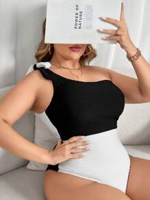 SHEIN Swim Curve 大码纯色连体泳衣，休闲日常夏季穿着