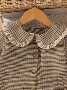 SHEIN Váy dài tay xếp ly cổ bẻ màu nâu giản dị cho bé gái. Phần eo và gấu váy xếp ly tạo điểm nhấn thời trang cho tổng thể, thể hiện phong cách thanh lịch của các bé gái. Thiết kế tay dài phù hợp để mặc vào mùa thu đông, mang lại sự thoải mái. Chiếc váy giản dị này phù hợp để các bé gái mặc trong nhiều dịp khác nhau, vừa thời trang vừa thoải mái. - màu nâu - Xem 3