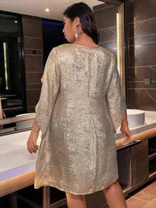 大码 V 领荷叶边短款休闲连衣裙，适合度假