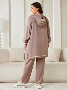 Mulvari Middle East Style Plus Size Contrast Color Trim Hooded Long Sleeve Top And Long Pants Casual 2 Pieces Set 2 Pieces Set