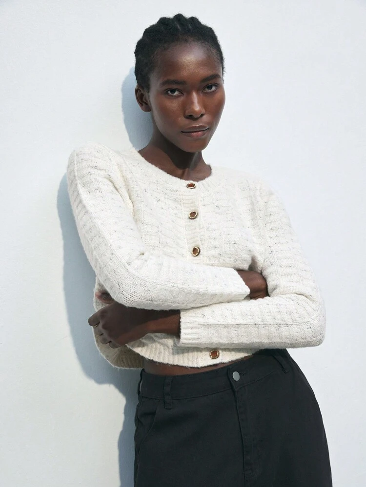 SHEIN Maija Women's Spring Metal Button Decor Crew Neck Solid Color Long Sleeve Casual Top With Faux Pocket, Simple Knit Sweater, Suitable For Daily Wear