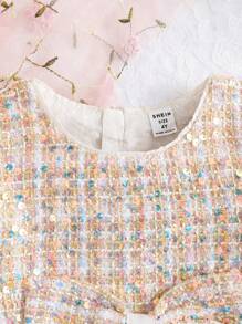 SHEIN Glamorique Kids Christmas Young Girl Sequin Dress, Beige-Color Beaded Long Sleeve Blouse Paired With Beige Tulle, Bow Decor At Waist. Perfect For Party Or Special Events, Instantly Become The Center Of Attention - Champagne - View 6