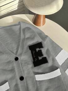 SHEIN Unity 女式休闲拼色双口袋字母压纹纽扣正面开衫，秋冬 - 灰色 - 查看 7