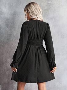 SHEIN Clasi 秋季休闲纯色黑色纹理泡泡袖长袖褶皱腰连衣裙 - 黑色 - 查看 2