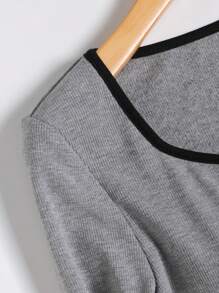 SHEIN BASICS Áo kiểu nữ dáng ôm, màu trơn, cổ tim, tay dài, chất liệu dệt kim. - Màu xám đen - Xem 7