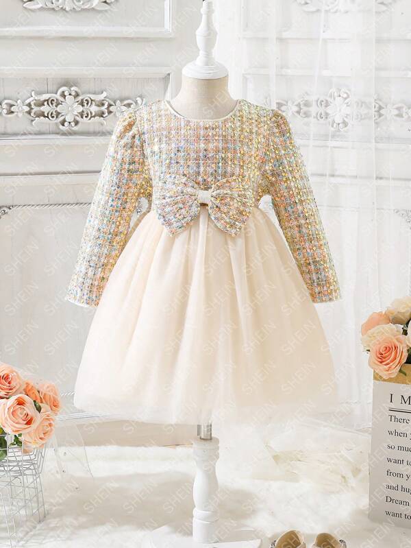 SHEIN Glamorique Kids Christmas Young Girl Sequin Dress, Beige-Color Beaded Long Sleeve Blouse Paired With Beige Tulle, Bow Decor At Waist. Perfect For Party Or Special Events, Instantly Become The Center Of Attention