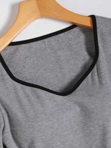 SHEIN BASICS Áo kiểu nữ dáng ôm, màu trơn, cổ tim, tay dài, chất liệu dệt kim. - Màu xám đen - Xem 4