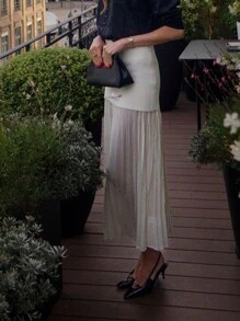 Pariaura Women Contrast Color Pleated Skirt, Elegant Design Suitable For Office Commute - White - View 3