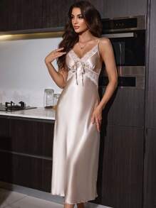 SilkySpell Camisa de dormir camisola de encaje con lujosa ropa de estar en casa de seda sintética, ideal para vacaciones