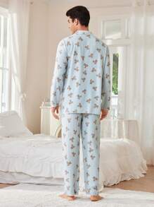 CoupledUp 浪更小熊印花翻领纽扣前男式睡衣套装 - 淺藍色 - 查看 3