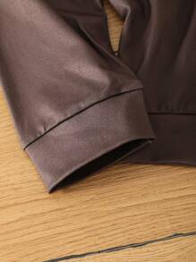 SHEIN Conjunto de 2 piezas de camiseta de manga larga con estampado de pañuelo y pantalones para niño bebé, diseño de vaquero occidental gracioso, adecuado para disfraz de Halloween, sesión de fotos, fiesta y actividades en otoño/invierno