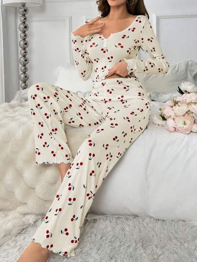 CottageSlumber Conjunto de pijama de manga larga con cuello de volantes con estampado de cerezas, detalles cómodos y elegantes, ropa de otoño e invierno