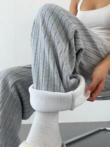 SHEIN BASICS Lässige gerade geschnittene Strickhose mit Streifen für Damen