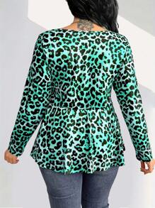 SHEIN LUNE Áo thun tay dài họa tiết da báo cổ chữ V cỡ lớn cho nữ - Màu xanh ngọc - Xem 2