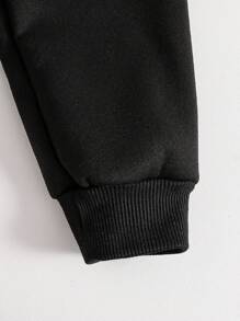 SHEIN Explorewe 2 件 Tween Girl 羊毛运动衫和运动裤套装，休闲朋克深色哥特式街头图案连帽衫和裤子套装 - 黑色 - 查看 3