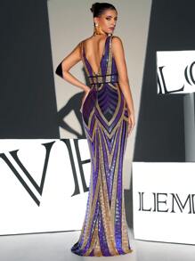 Plunge Neck Backless Sequin Formal Gown - Multicolor - View 2