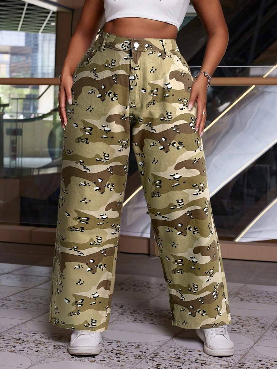 SHEIN SXY Plus Size Women Camouflage Print Patch Pocket Loose Wide Leg Jeans, Casual