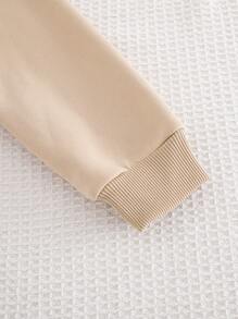 Cozy Pixies 2 件装小男孩恐龙印花柔软针织圆领套头连帽衫和抽绳裤套装