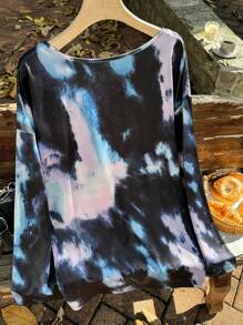SHEIN EZwear Camiseta casual de manga larga con cuello redondo, hombros caídos y estampado de teñido anudado para mujer de talla grande, otoño - Multicolor - Ver 2