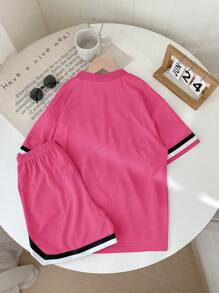 SHEIN Girlism 青少年女孩针织篮球球衣撞色边饰字母印花短袖衬衫、短裤和背心运动休闲装套装 - 玫紅色 - 查看 2