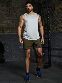 Manfinity Sport Corelite 男友风格男士字母印花抽绳腰休闲运动短裤，适合日常锻炼 - 軍綠色 - 查看 8