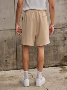 Forever 21 Quần short Bermuda dáng rộng thiết kế đơn giản dành cho nam, phù hợp cho mùa hè. - Màu be - Xem 2