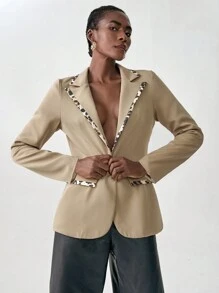 Chiquease Áo khoác blazer nữ tay dài cài nút phía trước màu trơn có túi giả thường ngày - Màu Khaki - Xem 5