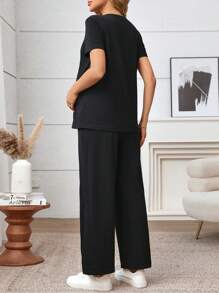SHEIN Bộ 2 áo thun trơn cổ tròn tay ngắn thường ngày và quần dài cho bà bầu, trang phục cho con bú - màu đen - Xem 2
