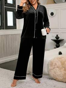 Embroidered Velvet Long Sleeve Plus Size Pajama Set, Fall Clothes - Black - View 4