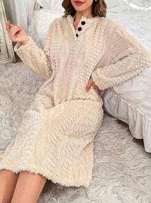 女士绒面提花半扣休闲圆领长袖连衣裙家居服，适合秋冬季节，舒适保暖，蓬松柔软，睡衣款式。