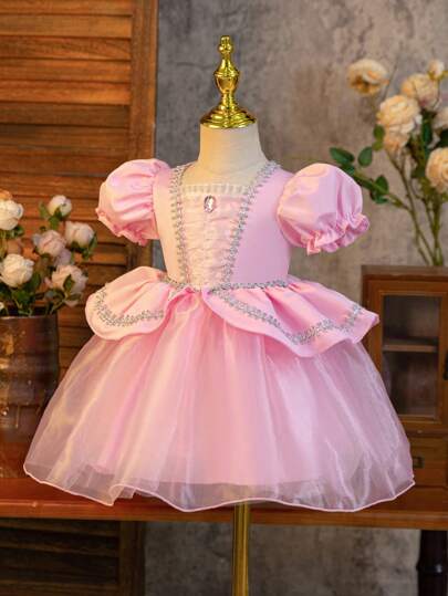 SHEIN Glamorique Kids Flower Girl, Baby Girl Princess Dress, Bow, Pink Dress, Gemstone, Making People Confident And Proud, Suitable For Formal Occasions, Vacation, Partywear ,Valentine's Day,Birthday Dress, New Year's Day, Birthday Party, Wedding Festival Dress, Gorgeous Dress, Middle East, Europe And America