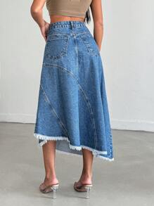 RueChic Solid Color Pocket Pleated Waist Denim Skirt - Medium Wash - View 2