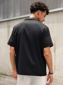 Manfinity Hypemode Men Summer Casual Letter Print Workwear Short-Sleeved Shirt