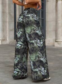 SHEIN EZwear Pantalones casuales con botones frontales de estampado completo para mujer - Caqui - Ver 3